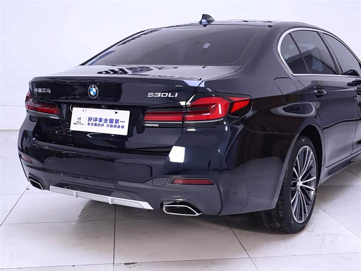 Фото 8 - BMW 5 Series