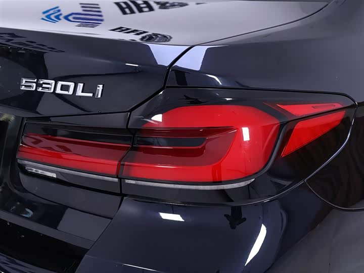 Фото 9 - BMW 5 Series