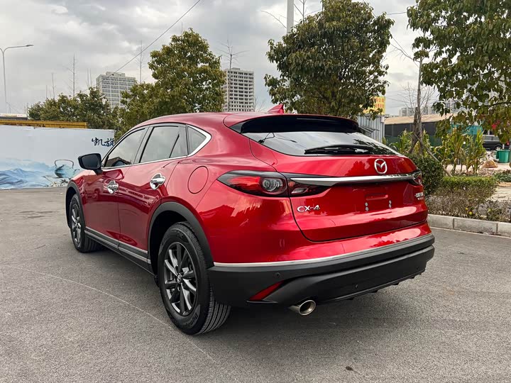 Фото 3 - Mazda CX-4