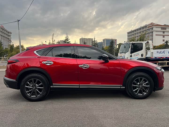 Фото 6 - Mazda CX-4