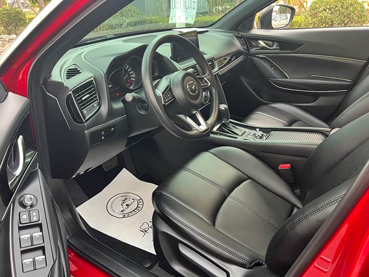 Фото 8 - Mazda CX-4