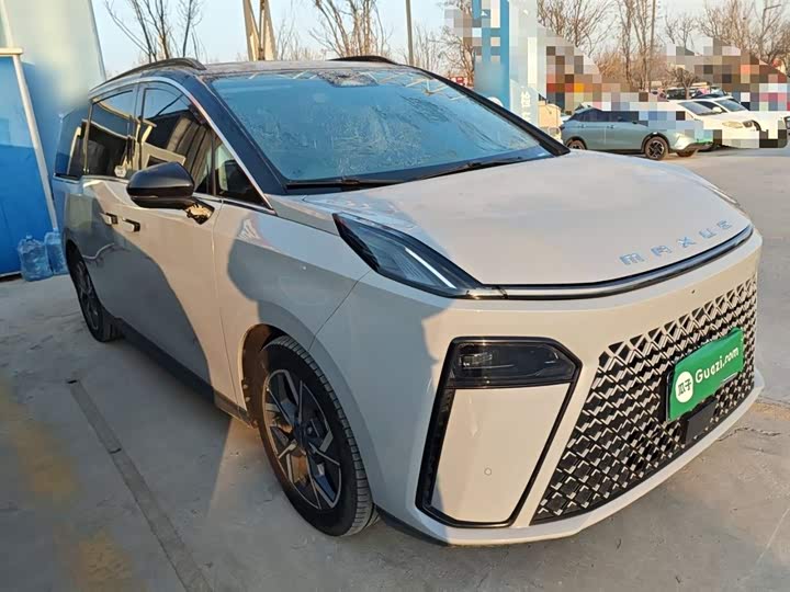 Фото 4 - Maxus G70