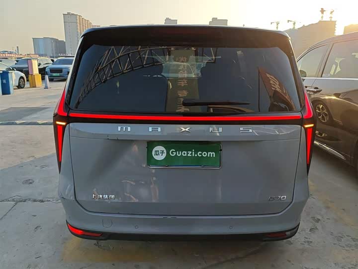 Фото 6 - Maxus G70