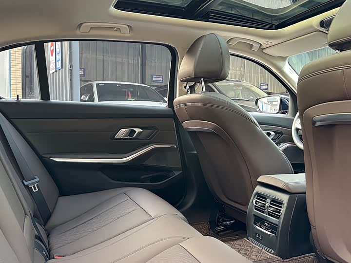 Фото 5 - BMW 3 Series