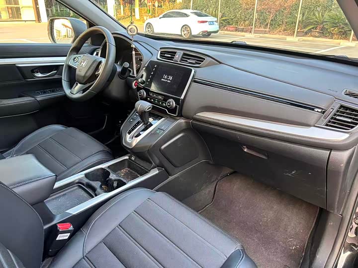 Фото 7 - Honda CR-V