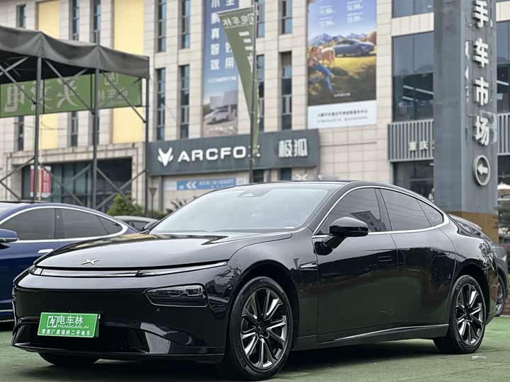 Фото 1 - XPeng P7