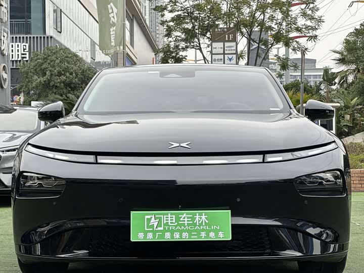 Фото 2 - XPeng P7