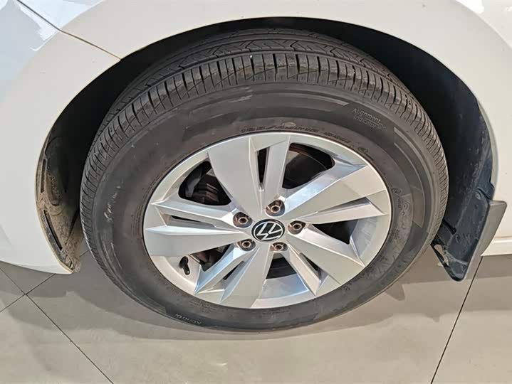 Фото 6 - Volkswagen Polo