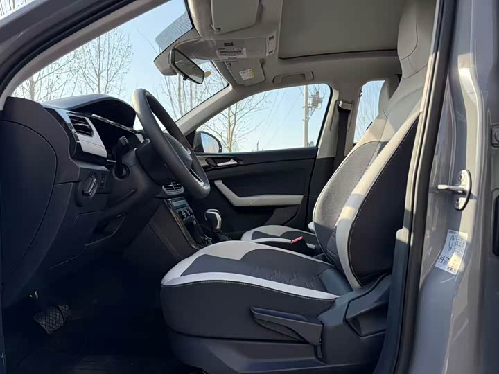 Фото 4 - Volkswagen Tharu