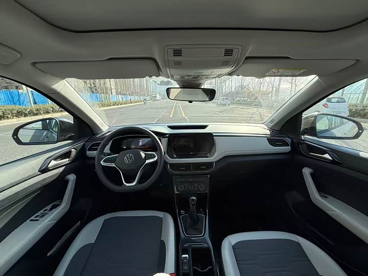 Фото 5 - Volkswagen Tharu