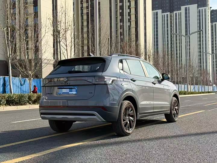 Фото 9 - Volkswagen Tharu