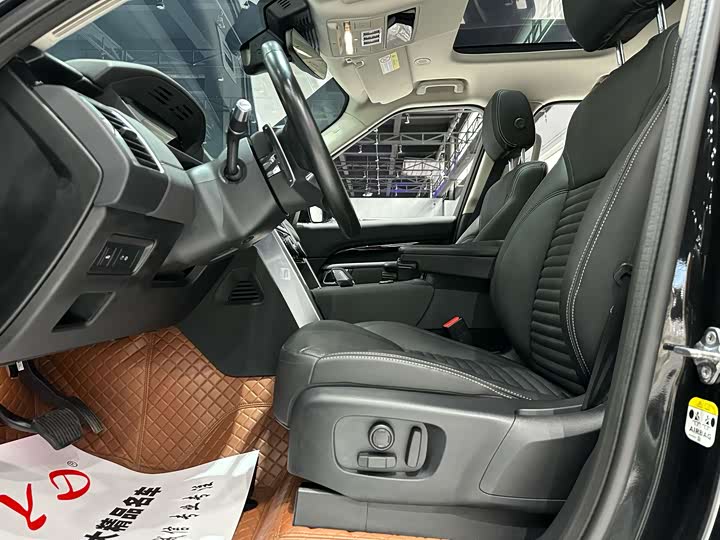 Фото 4 - Land Rover Discovery