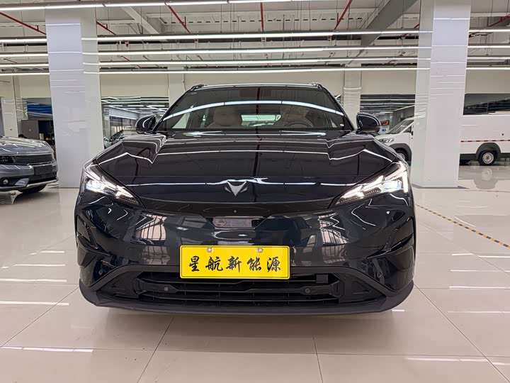 Фото 2 - BAIC Arcfox Alpha T5