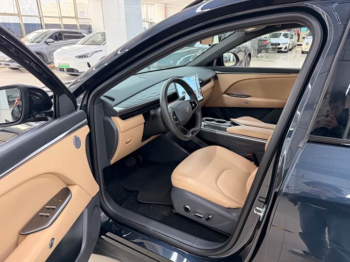 Фото 9 - BAIC Arcfox Alpha T5