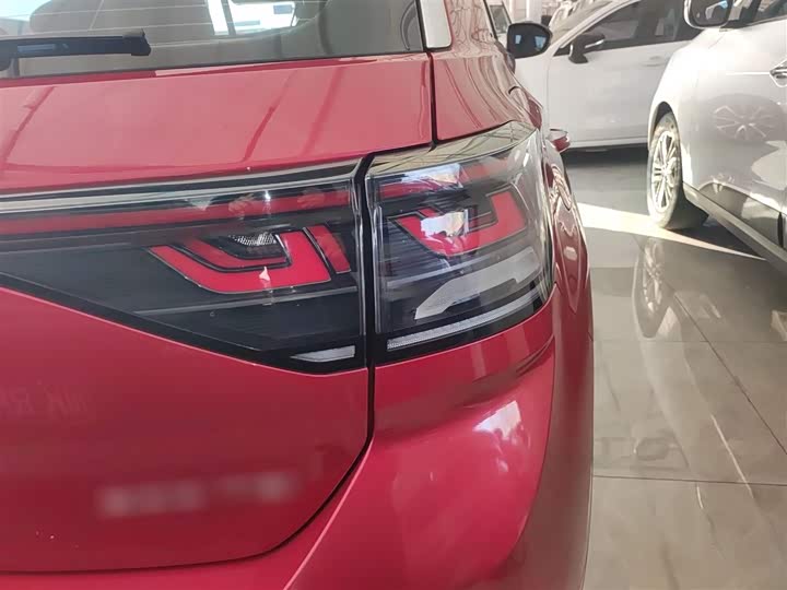 Фото 8 - Volkswagen T-Roc