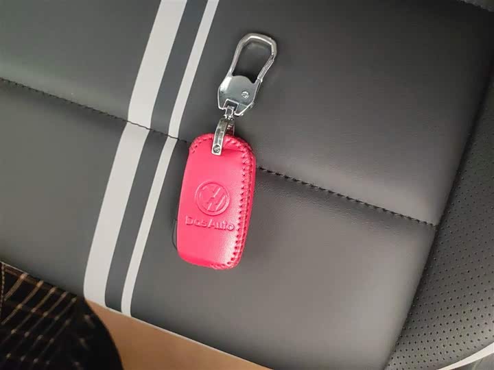 Фото 9 - Volkswagen T-Roc