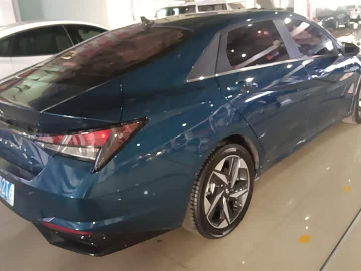 Фото 3 - Hyundai Elantra N line