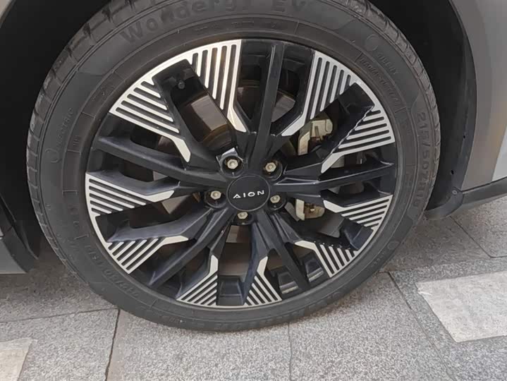 Фото 6 - GAC Aion Y