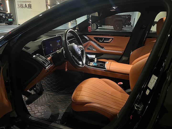 Фото 2 - Mercedes-Benz S-Class