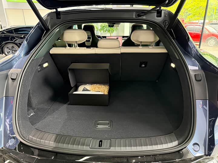 Фото 9 - Xiaomi YU7