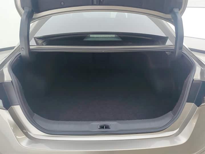 Фото 4 - Nissan Teana