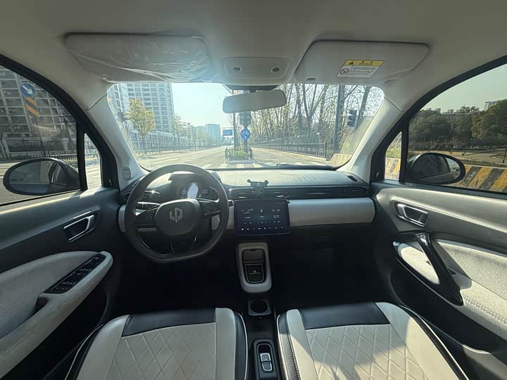 Фото 9 - Leapmotor T03