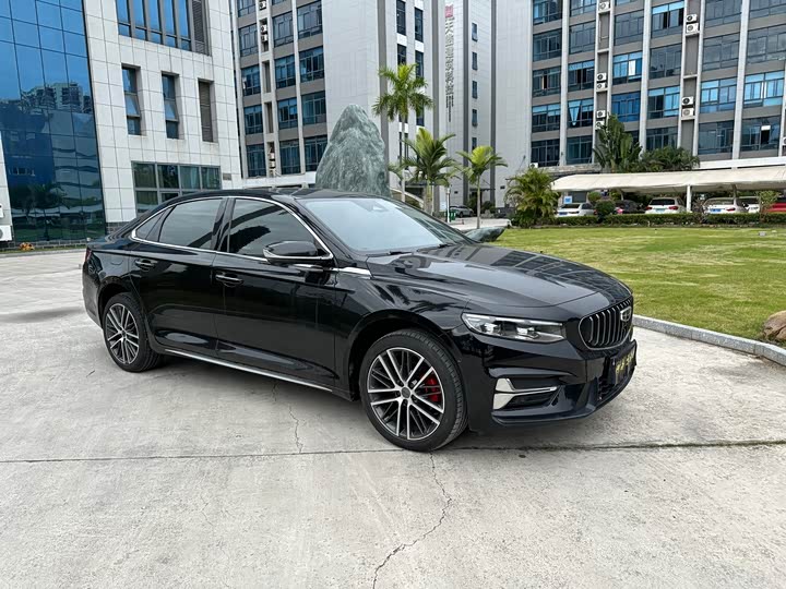 Фото 3 - Geely Preface