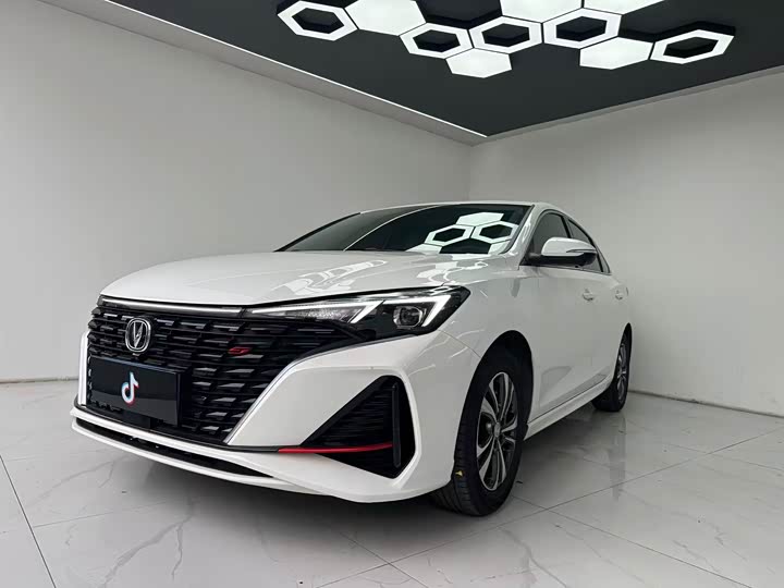 Фото 1 - Changan Eado Plus