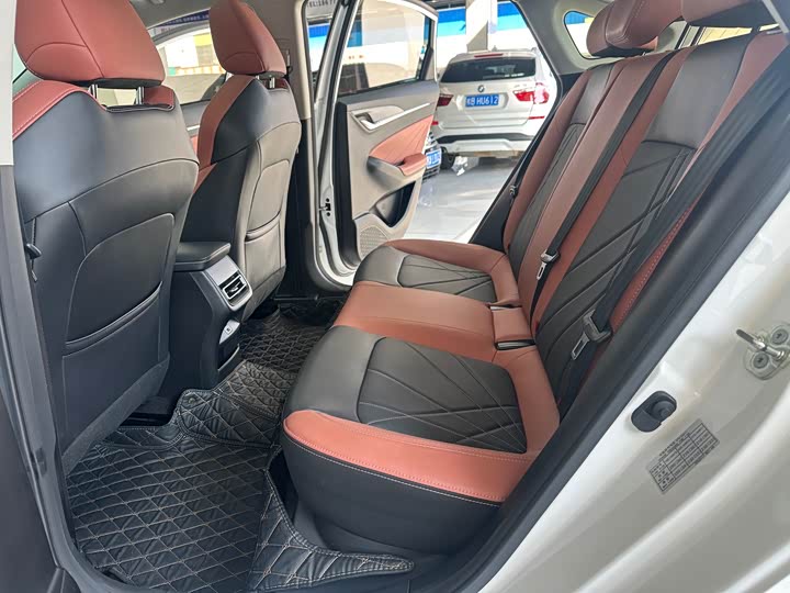 Фото 9 - Changan Eado Plus