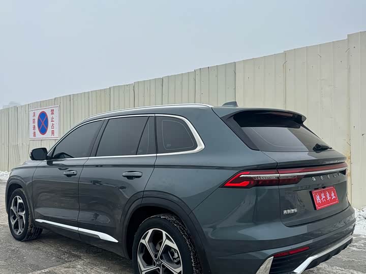 Фото 6 - Geely Monjaro