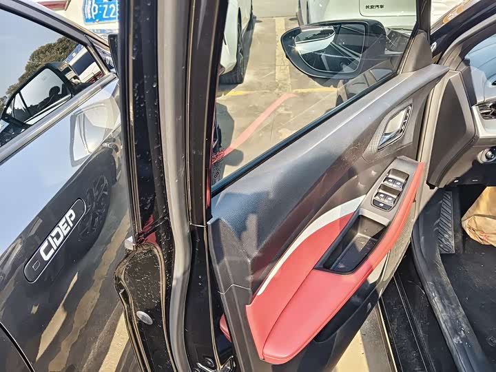 Фото 7 - MG Motor 5