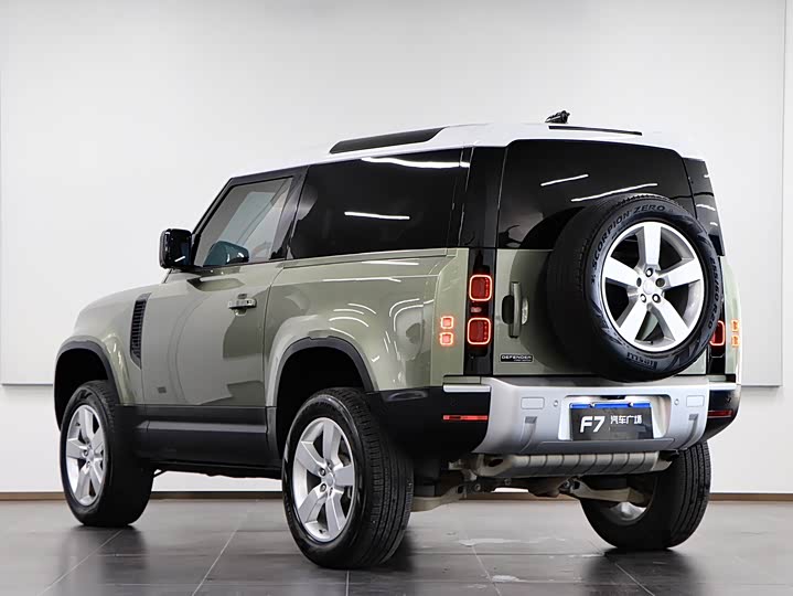 Фото 4 - Land Rover Defender