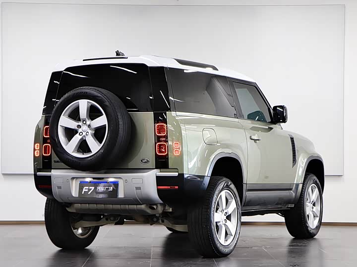 Фото 6 - Land Rover Defender