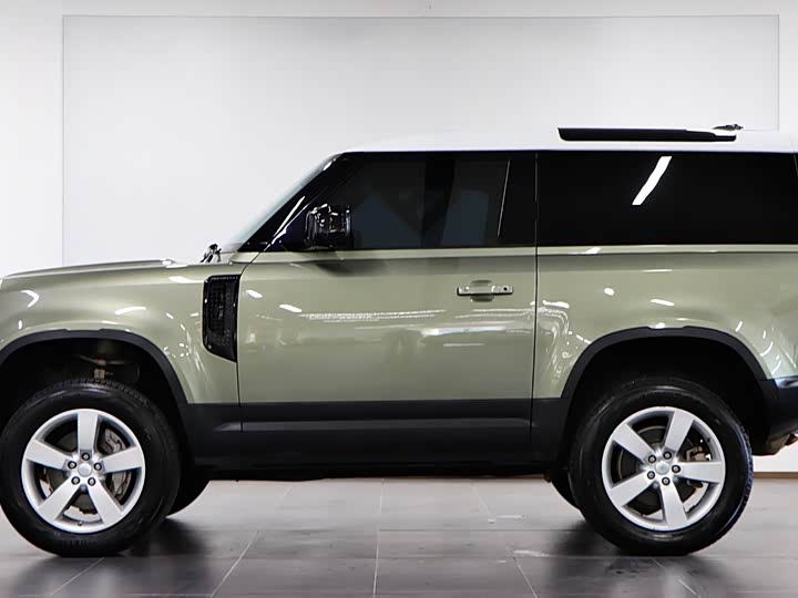 Фото 7 - Land Rover Defender