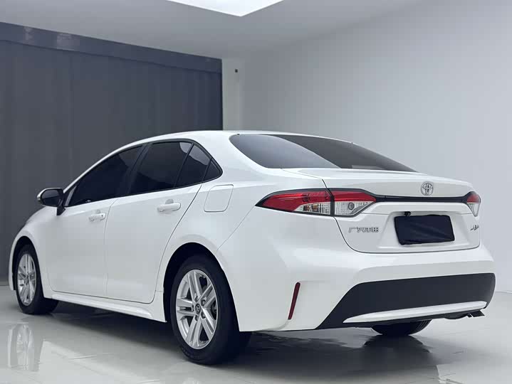 Фото 4 - Toyota Levin