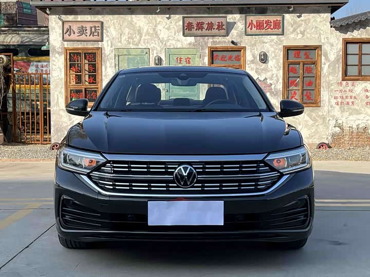 Фото 1 - Volkswagen Sagitar L