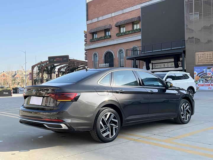 Фото 5 - Volkswagen Sagitar L