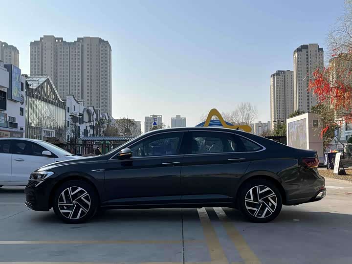 Фото 9 - Volkswagen Sagitar L