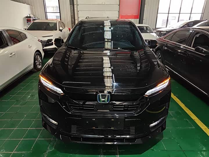 Фото 3 - Honda Breeze