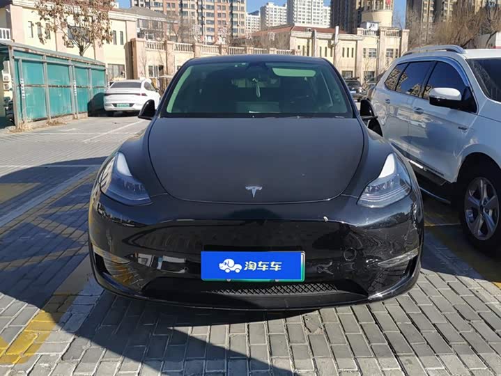 Фото 2 - Tesla Model Y