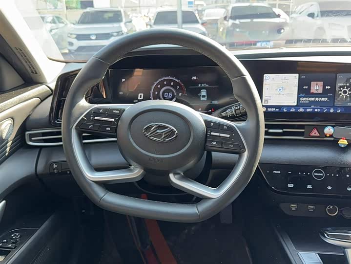 Фото 3 - Hyundai Elantra N line