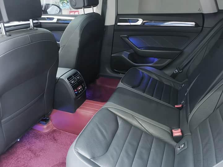 Фото 9 - Volkswagen CC