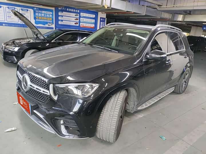 Фото 1 - Mercedes-Benz GLE-Class