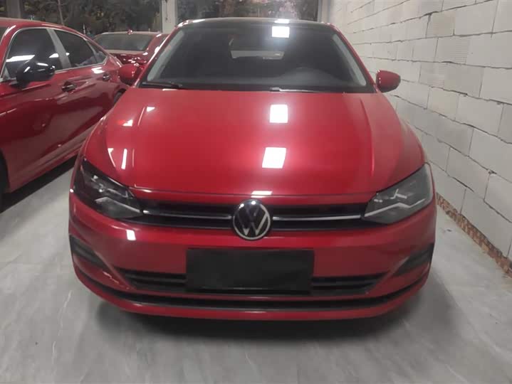 Фото 2 - Volkswagen Polo