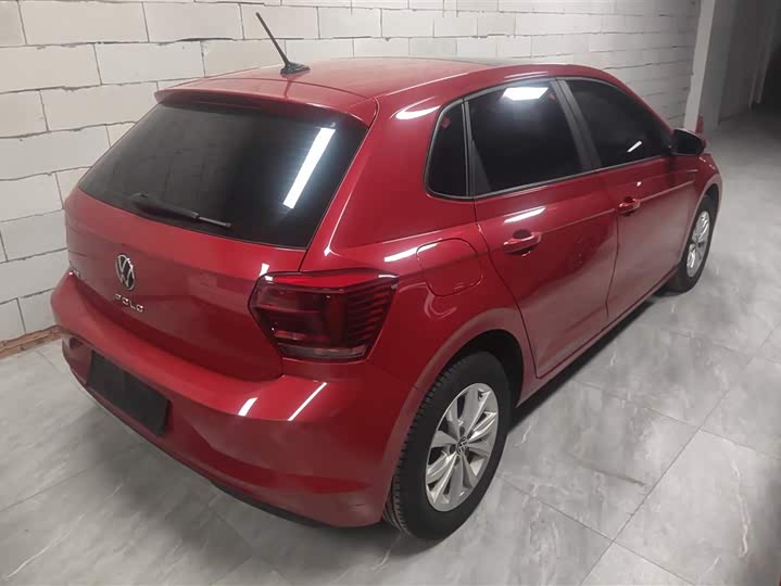 Фото 3 - Volkswagen Polo