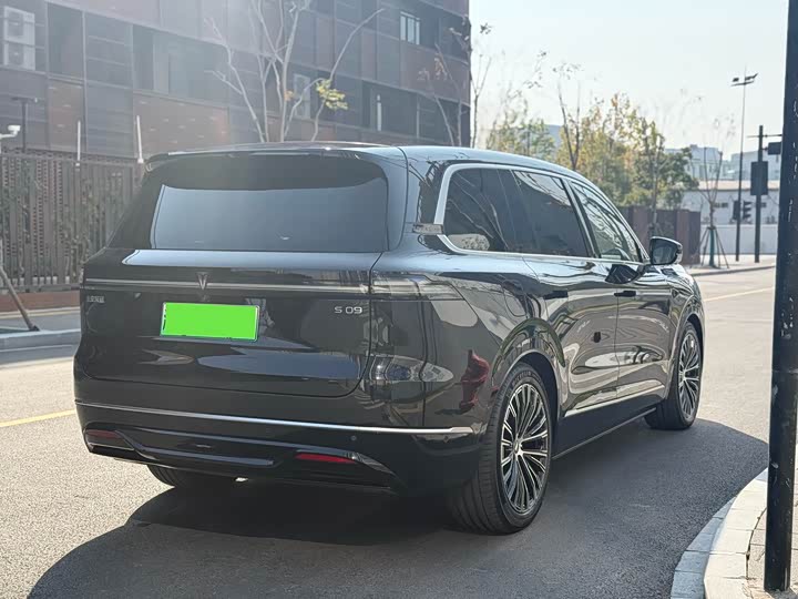 Фото 9 - Changan Deepal S09