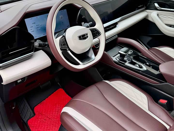 Фото 4 - Geely Monjaro