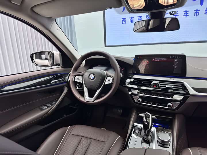 Фото 9 - BMW 5 Series