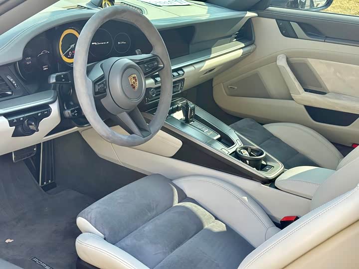 Фото 5 - Porsche 911