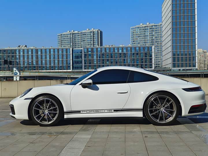 Фото 4 - Porsche 911